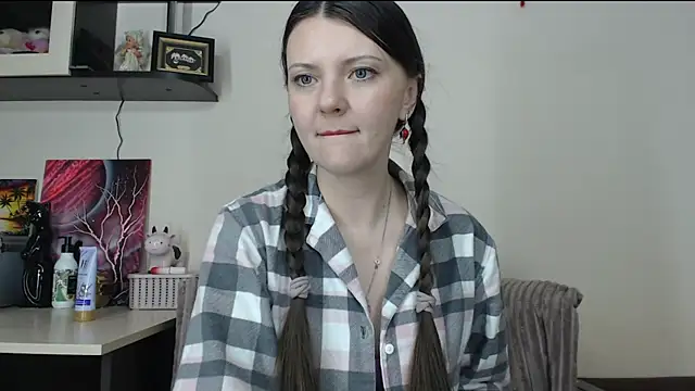 Snapshot of SugarTati chatting on March 1, 8:21 pm SugarTati online show from March 1, 8:21 pm