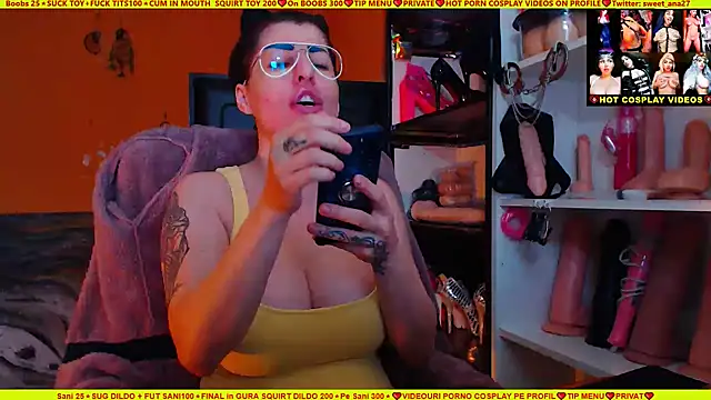 cuminmenowbbyx online show from December 25, 11:11 am