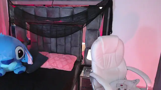 Christaly  online show from October 23, 9:52 am