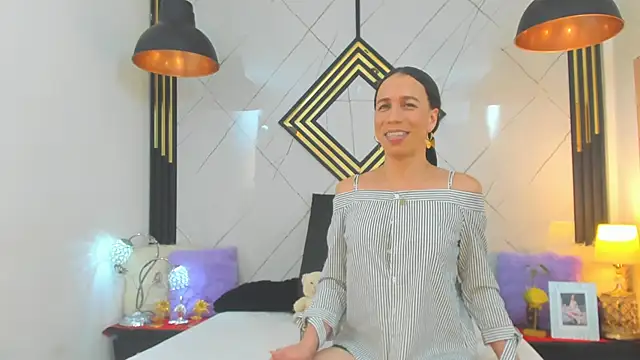 Snapshot of Leisygirl chatting on March 7, 3:29 am Leisygirl online show from March 7, 3:29 am