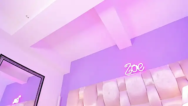 Zoe Evans  online show from December 4, 3:32 pm