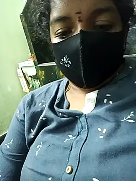 Snapshot of teddy-143 chatting on December 2, 7:57 am teddy-143 online show from December 2, 7:57 am