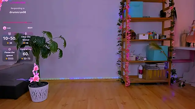 Teylor Fly online show from October 20, 6:36 am