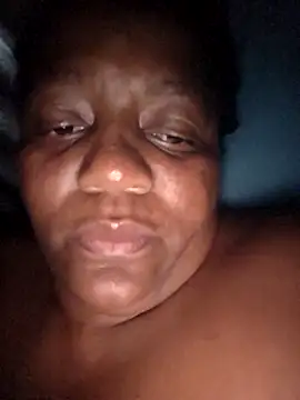 Snapshot of Galcraze chatting on February 22, 10:41 pm Galcraze online show from February 22, 10:41 pm