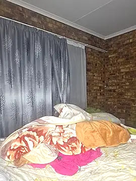 Snapshot of Galcraze chatting on February 26, 12:09 am Galcraze online show from February 26, 12:09 am