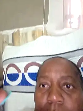 Snapshot of Galcraze chatting on April 11, 3:05 pm Galcraze online show from April 11, 3:05 pm