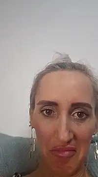 Snapshot of IsabelleEthan chatting on March 15, 3:06 pm IsabelleEthan online show from March 15, 3:06 pm