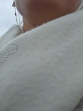 Snapshot of IsabelleEthan chatting on March 16, 9:49 am IsabelleEthan online show from March 16, 9:49 am