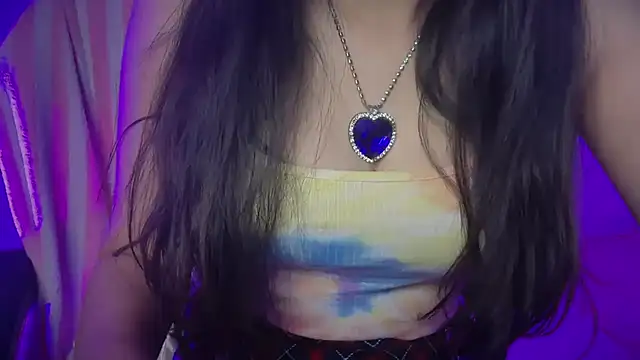 Queen Angelena online show from November 4, 6:18 pm