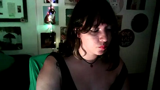 soynanabela28 online show from March 22, 1:32 am