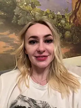 Snapshot of GraceCandy chatting on March 1, 11:26 pm GraceCandy online show from March 1, 11:26 pm