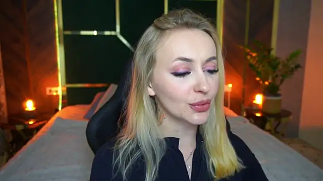 Snapshot of GraceCandy chatting on March 4, 11:11 pm GraceCandy online show from March 4, 11:11 pm