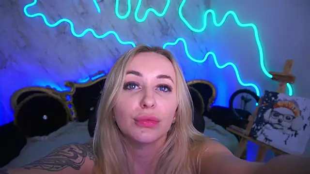 Snapshot of GraceCandy chatting on March 15, 2:56 am GraceCandy online show from March 15, 2:56 am