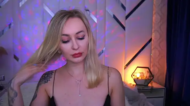 Snapshot of GraceCandy chatting on March 17, 10:38 pm GraceCandy online show from March 17, 10:38 pm