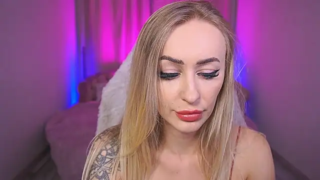 Snapshot of GraceCandy chatting on September 15, 9:04 pm GraceCandy online show from September 15, 9:04 pm