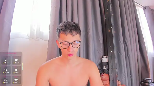 Thiago jones online show from October 10, 7:35 pm