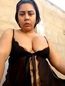 maymercy online show from January 26, 2:19 pm