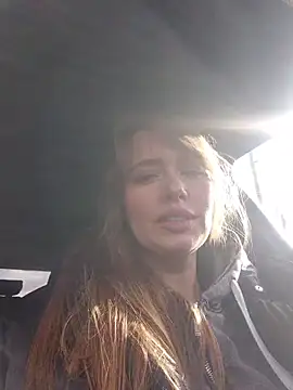 PrettieKate online show from March 7, 12:13 pm