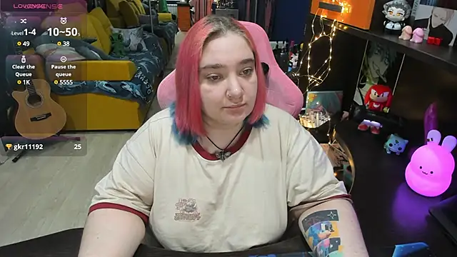 Softie Sofy online show from February 14, 2:50 am