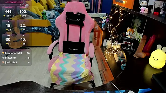 Softie Sofy online show from March 3, 11:55 am