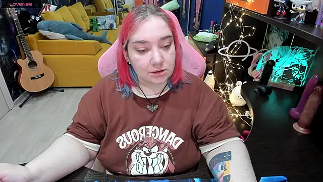 Softie Sofy online show from March 18, 3:53 am