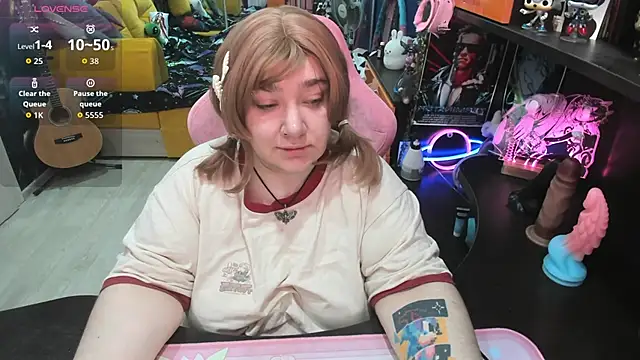 Softie Sofy online show from September 27, 2:38 am