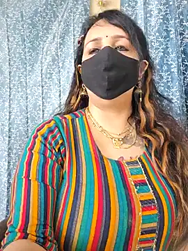 cute-tanvi online show from February 3, 7:29 am