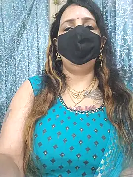 cute-tanvi online show from February 4, 1:34 am