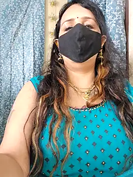 cute-tanvi online show from February 4, 8:13 am