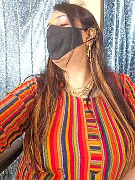 cute-tanvi online show from February 12, 5:15 am