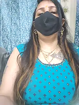 cute-tanvi online show from February 15, 1:10 am