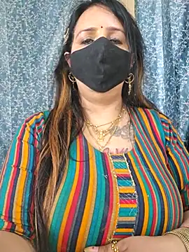 cute-tanvi online show from February 17, 10:29 am