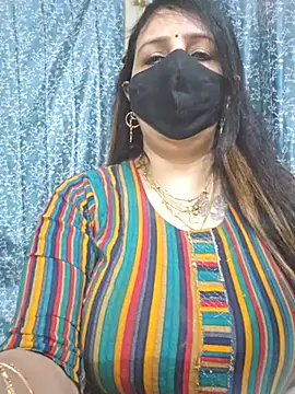 cute-tanvi online show from February 24, 1:24 am