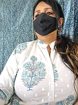 cute-tanvi online show from March 12, 7:46 am