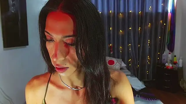 Snapshot of Kenisha_Sweet chatting on March 12, 1:50 pm Kenisha Sweet online show from March 12, 1:50 pm