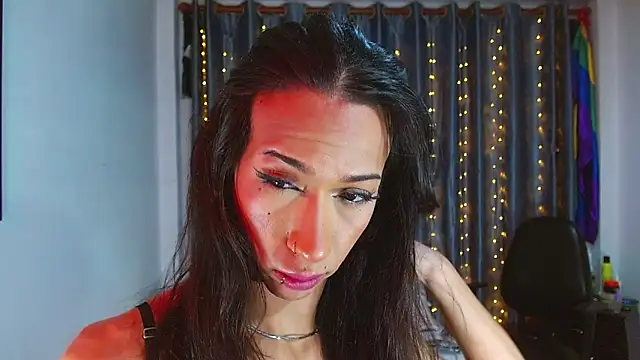 Snapshot of Kenisha_Sweet chatting on March 13, 1:56 am Kenisha Sweet online show from March 13, 1:56 am