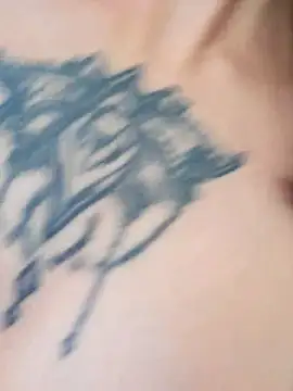 Snapshot of TassiTyne chatting on November 11, 9:31 am TassiTyne online show from November 11, 9:31 am