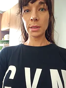 Snapshot of TassiTyne chatting on November 21, 10:47 am TassiTyne online show from November 21, 10:47 am