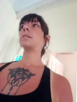 Snapshot of TassiTyne chatting on November 26, 9:43 am TassiTyne online show from November 26, 9:43 am