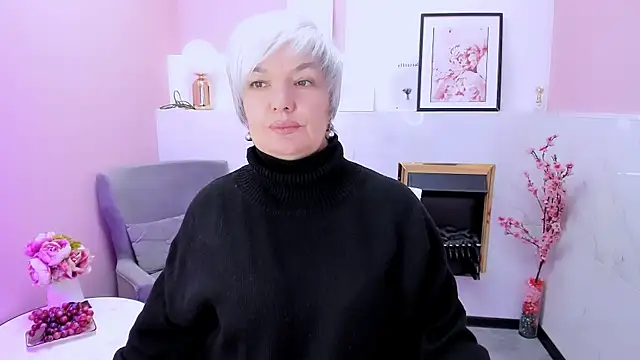 Snapshot of CarmenSoft chatting on March 8, 8:45 pm CarmenSoft online show from March 8, 8:45 pm