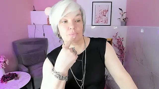 Snapshot of CarmenSoft chatting on May 9, 8:58 pm CarmenSoft online show from May 9, 8:58 pm