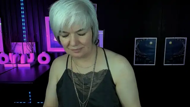 Snapshot of CarmenSoft chatting on May 18, 4:18 am CarmenSoft online show from May 18, 4:18 am