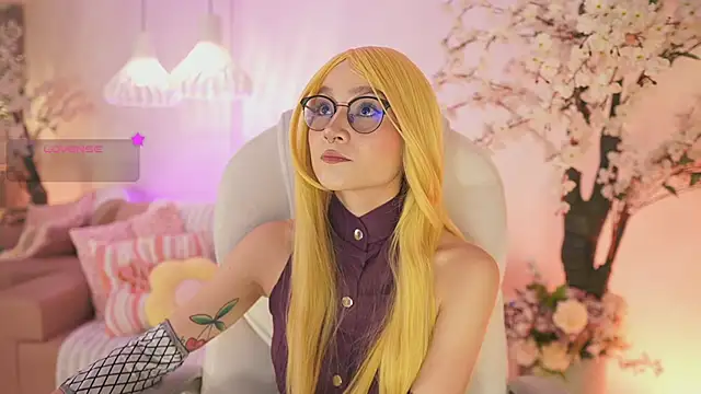 DalahiaRush online show from November 3, 7:04 pm