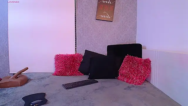 Daia Ashanti online show from February 5, 1:47 am