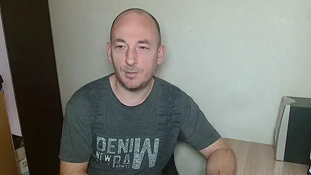 Johan   Barker online show from December 22, 10:23 am