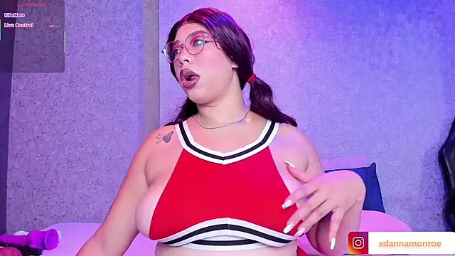 DanniaMonroee online show from October 9, 11:41 am