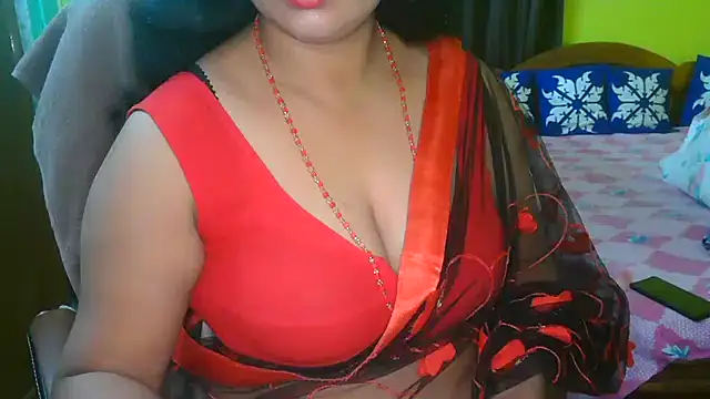 Snapshot of Anushka_21 chatting on December 8, 12:51 am Anushka 21 online show from December 8, 12:51 am
