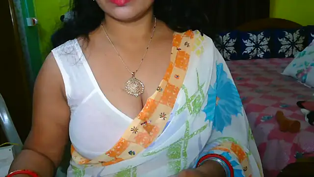 Snapshot of Anushka_21 chatting on December 29, 7:22 pm Anushka 21 online show from December 29, 7:22 pm