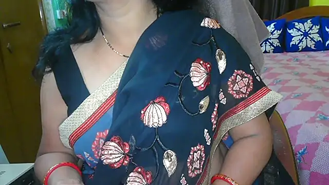 Snapshot of Anushka_21 chatting on February 27, 7:23 am Anushka 21 online show from February 27, 7:23 am