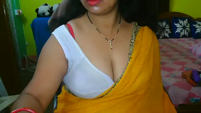 Snapshot of Anushka_21 chatting on March 6, 1:37 am Anushka 21 online show from March 6, 1:37 am